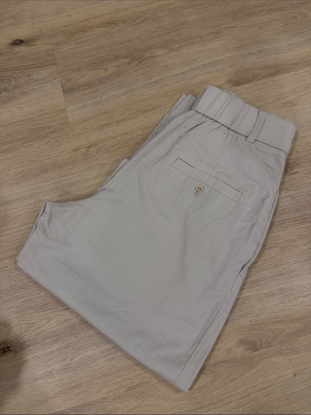 (NWT) COS PLEATED BARREL-LEG CHINOS Beige - Picture 10 of 14